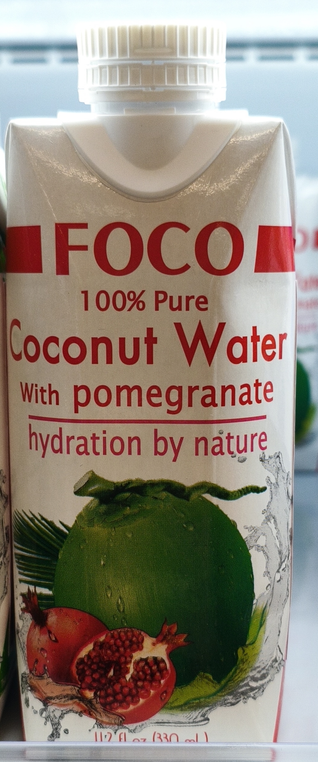 Вода кокосовая Foco гранат. / 330 мл