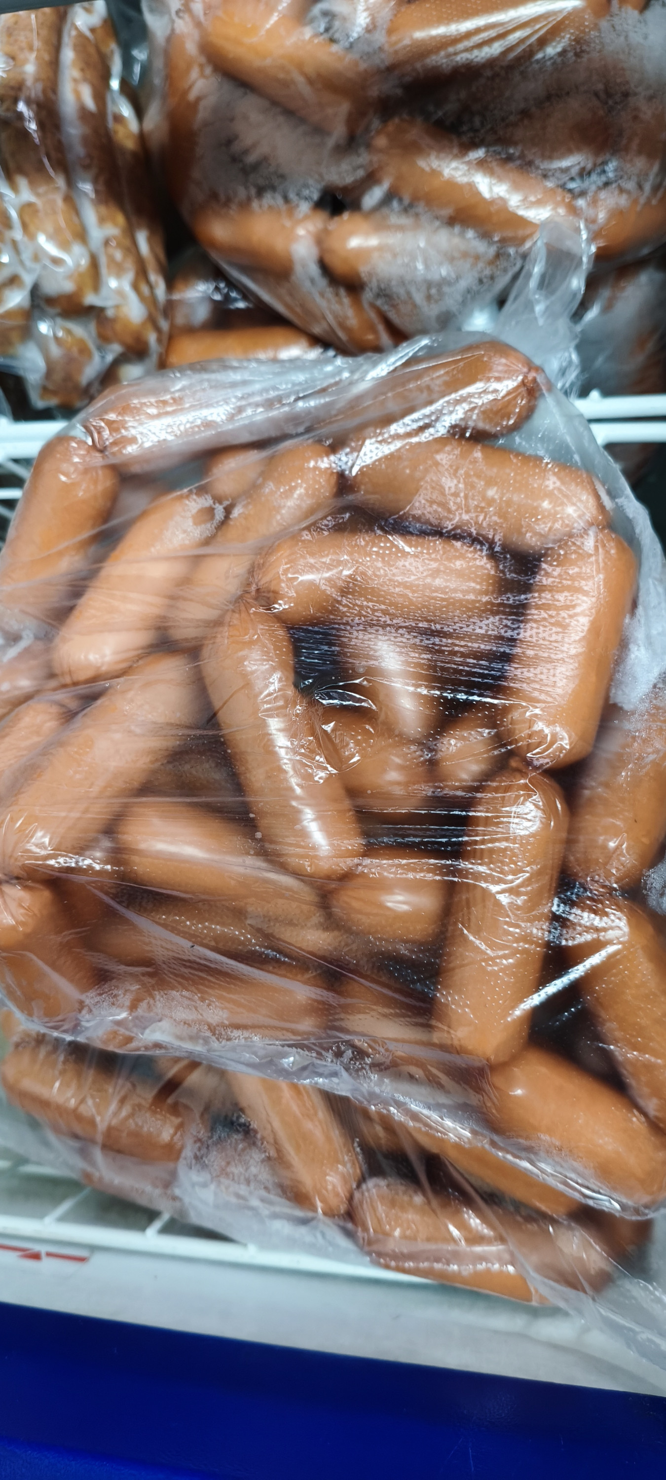 Сосиски (переработка обрезь,без добавления специй и соли). /1кг