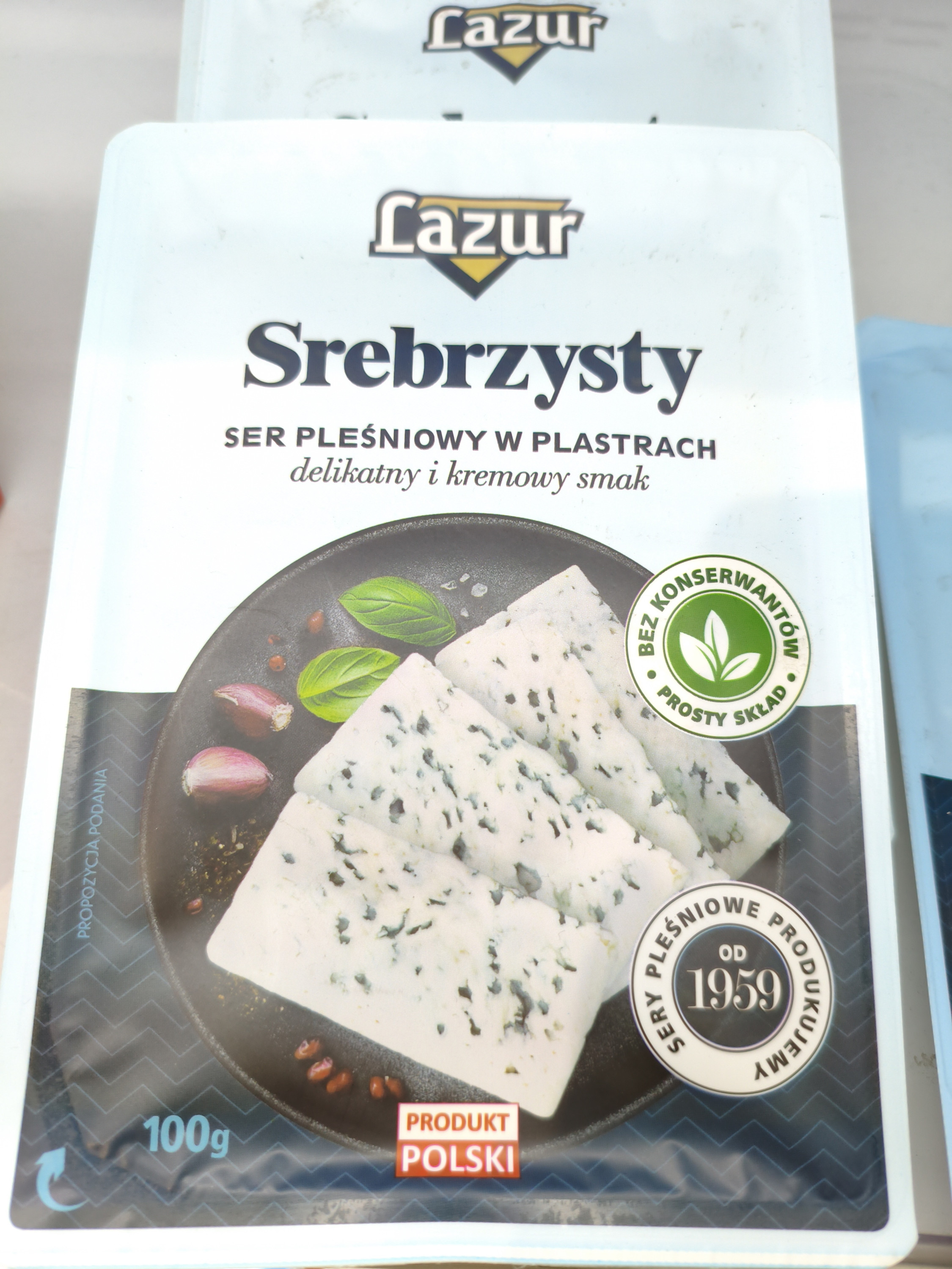 Сыр Lazur Серебристый с плесенью слайсы. Уп-100гр