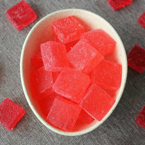 Конфеты кубики с соком клубники.200гр