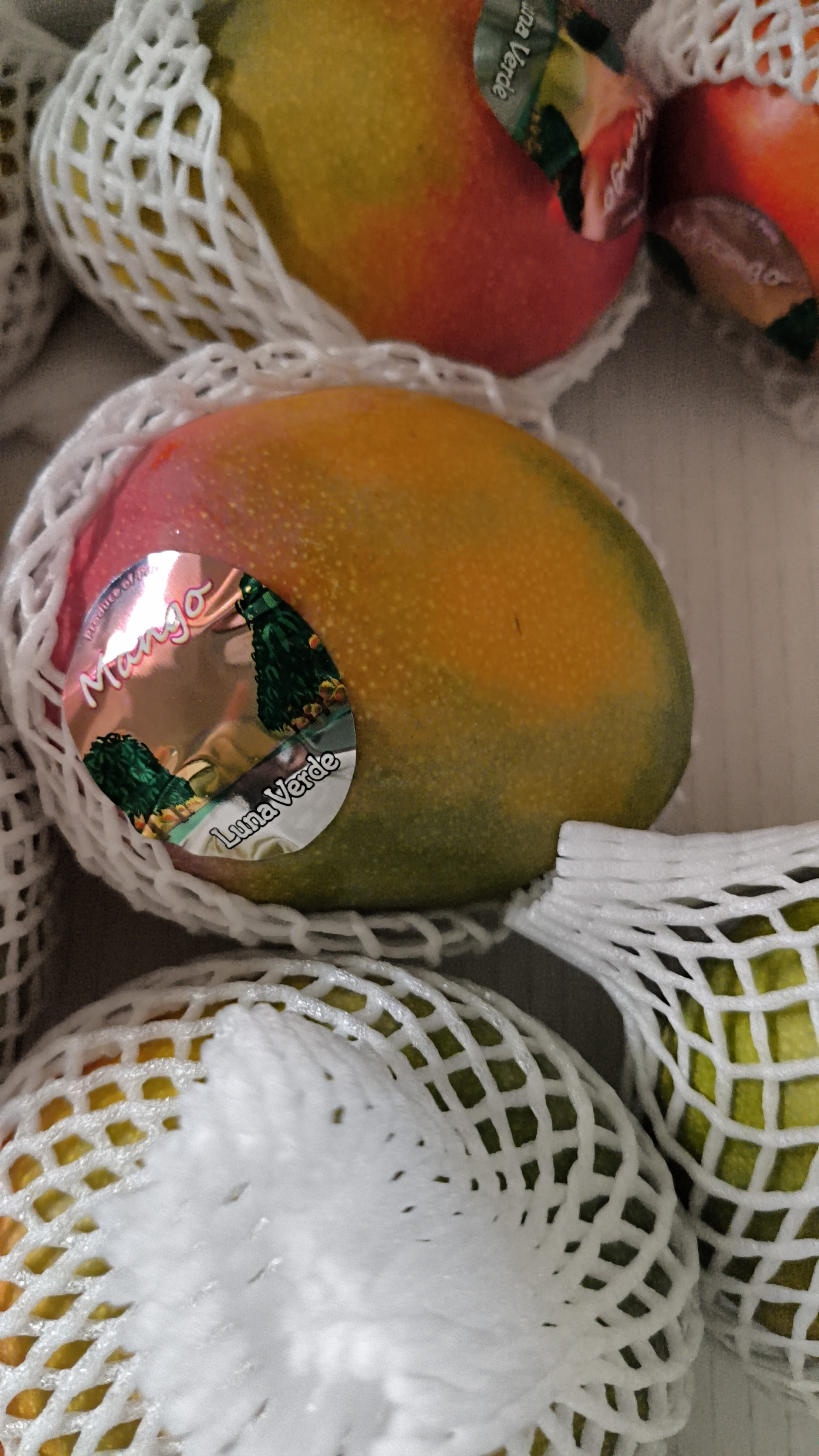 Манго (Перу) шт.