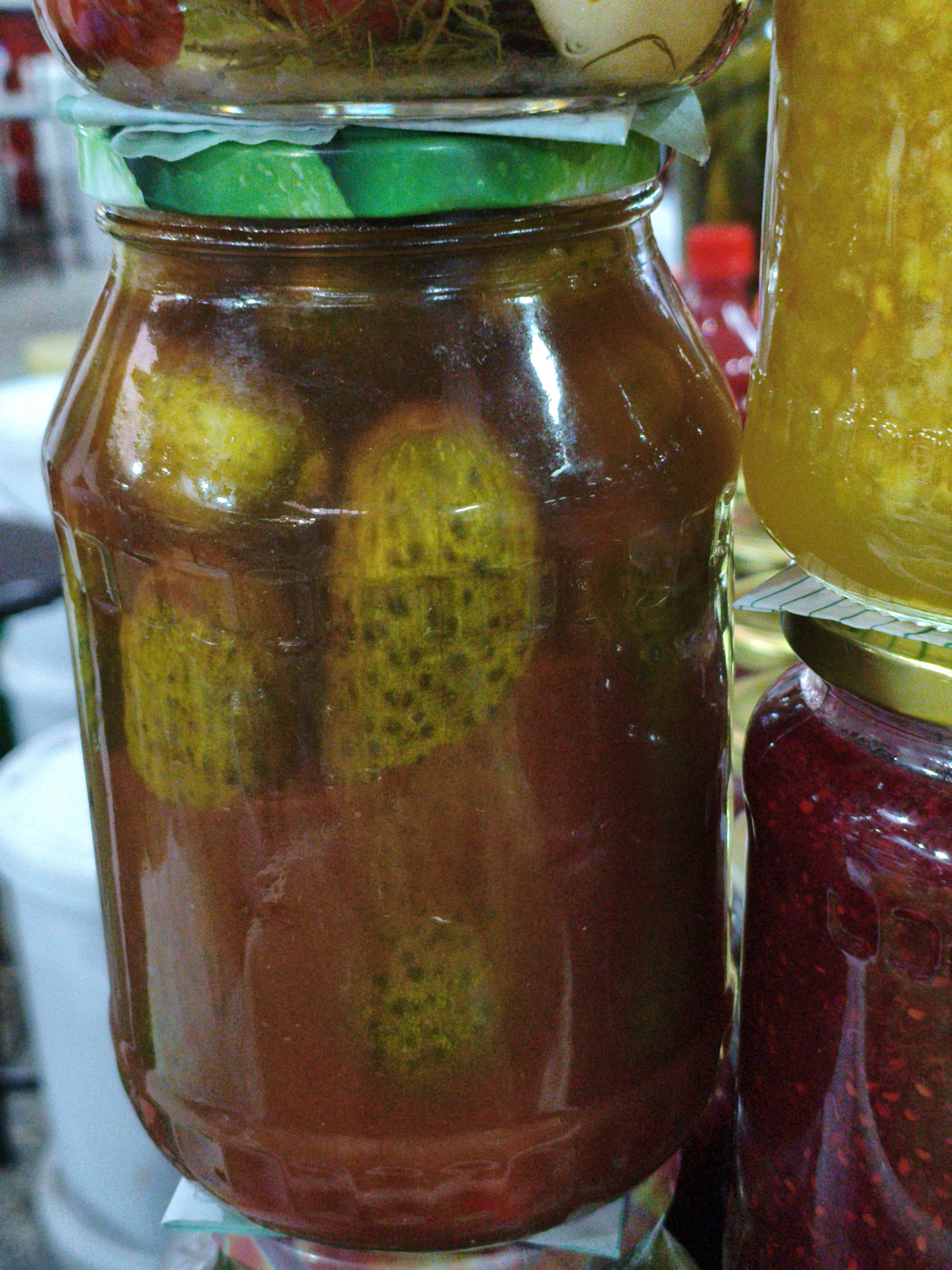 Огурцы маринованные в томатном соку 1л