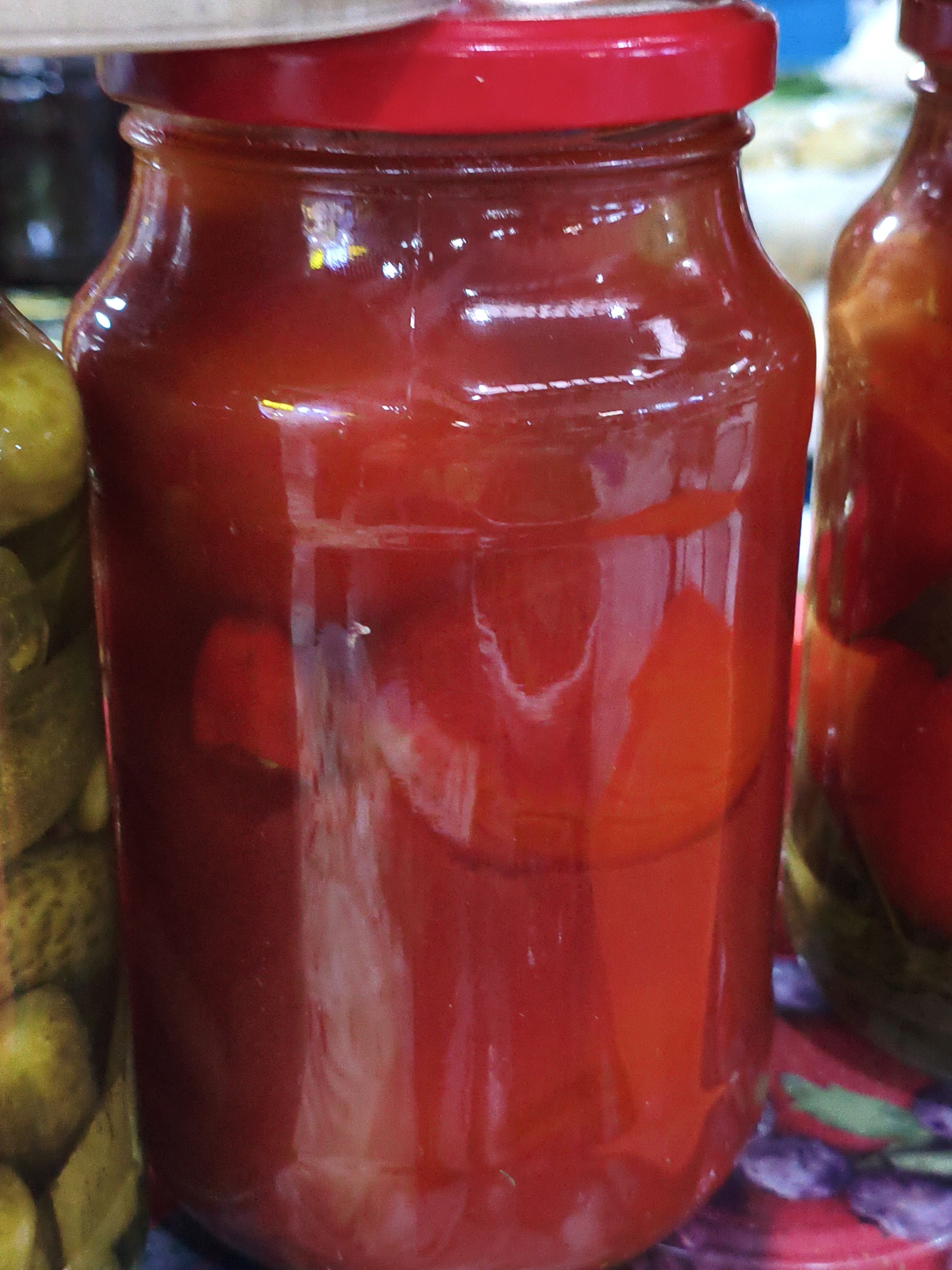 Помидоры маринованные в соку 1л