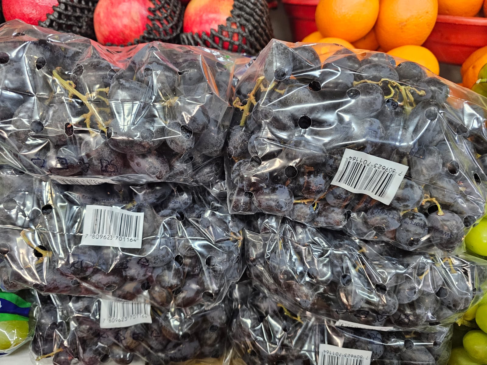 Виноград Чили (черный). Цена указана за 1кг