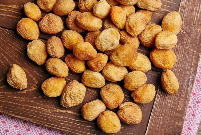 Урюк горный сушёный с косточкой. 200гр