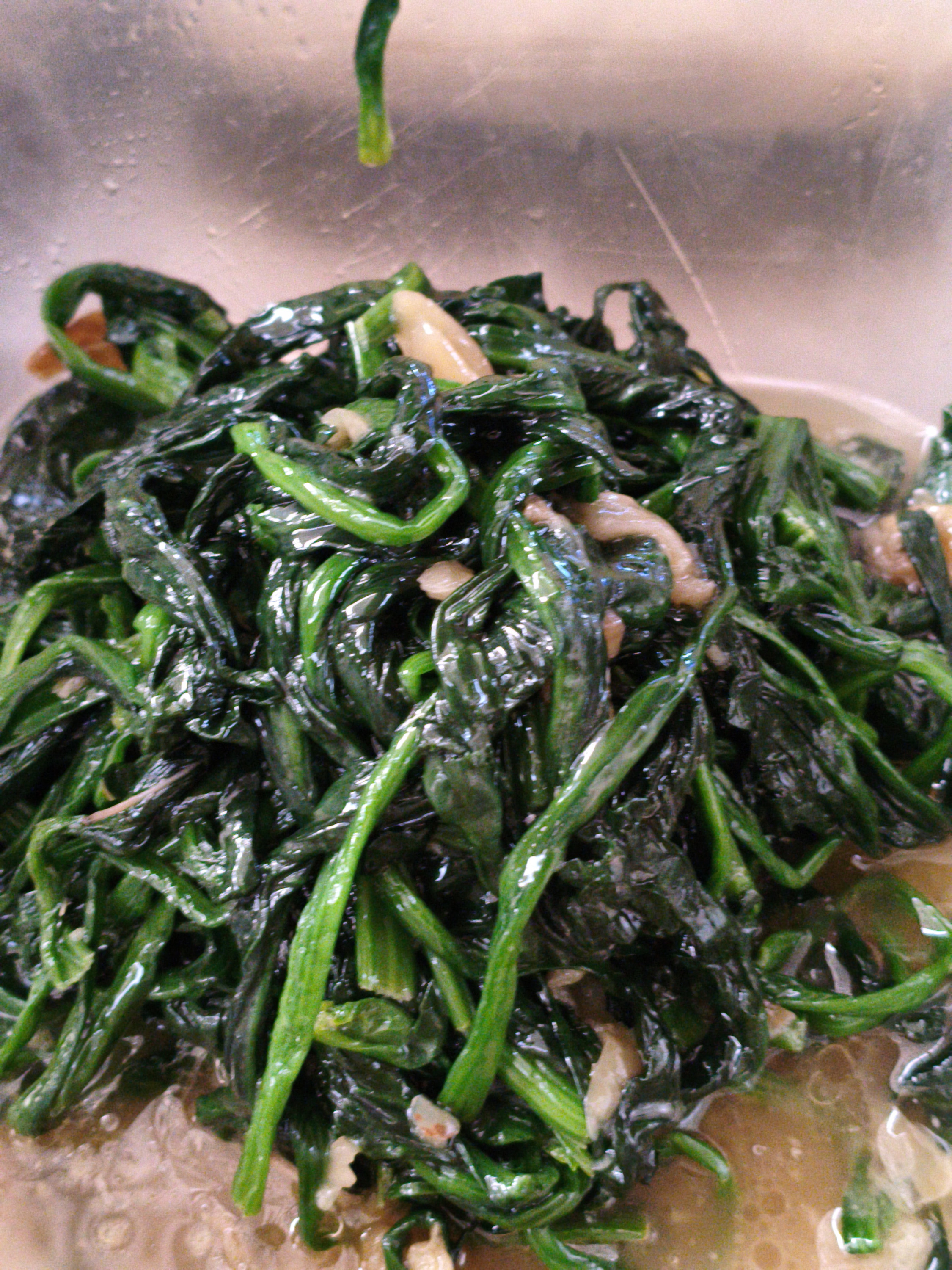 Салат шпинат заправленный без уксуса по корейски. 250гр