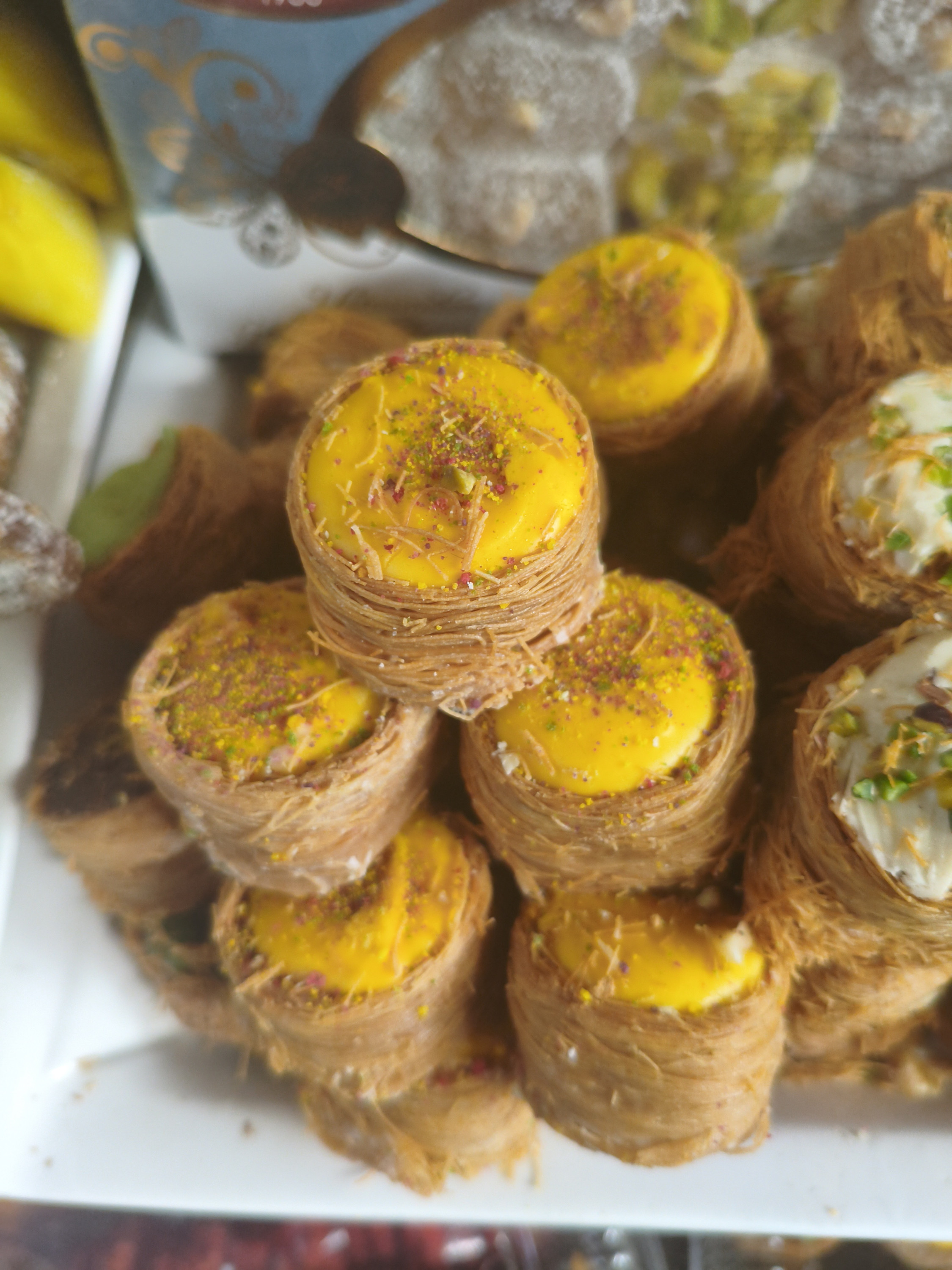 Дубайское пирожное . 1 шт ~30гр