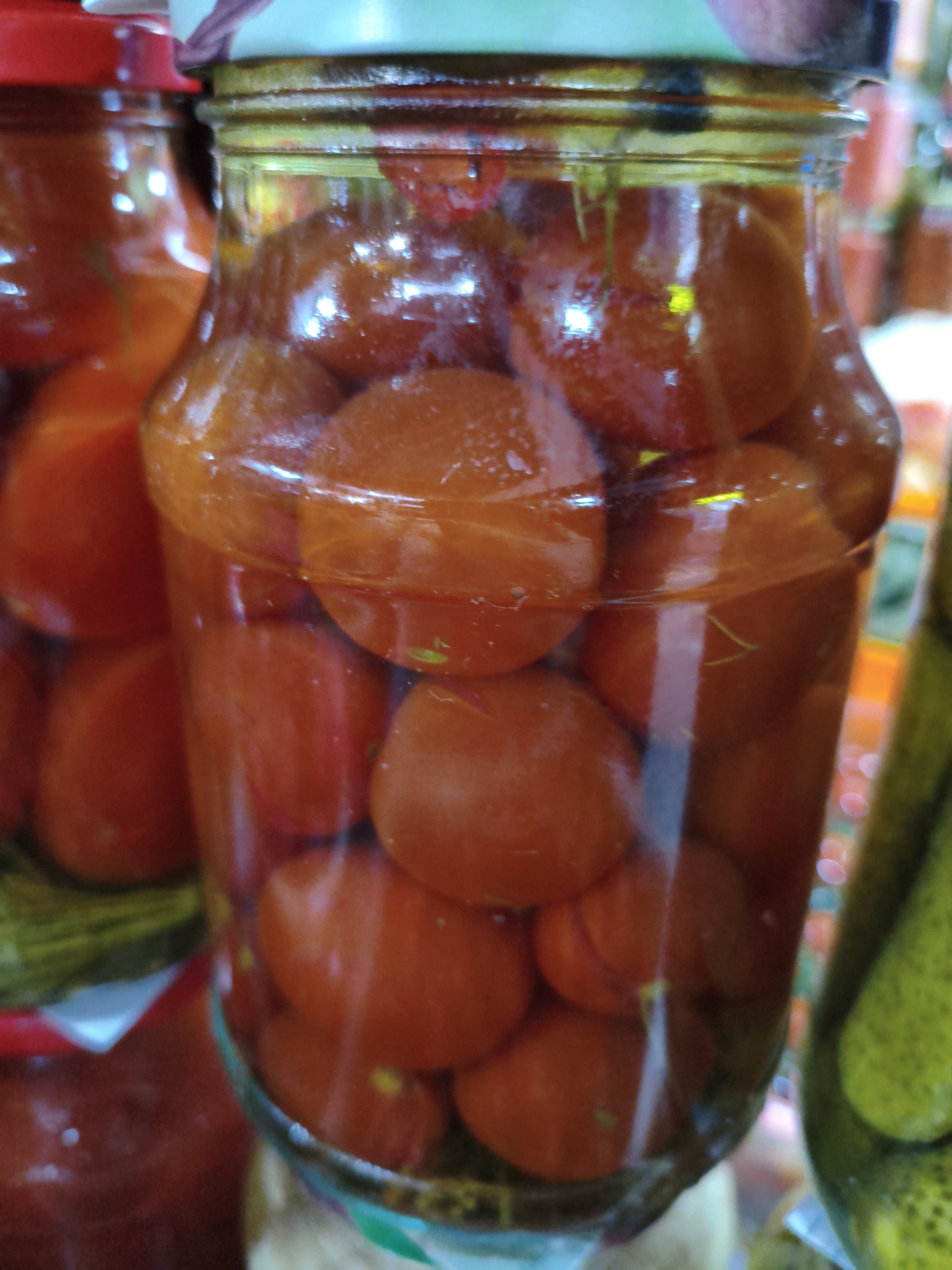 Помидоры черри маринованные 1л