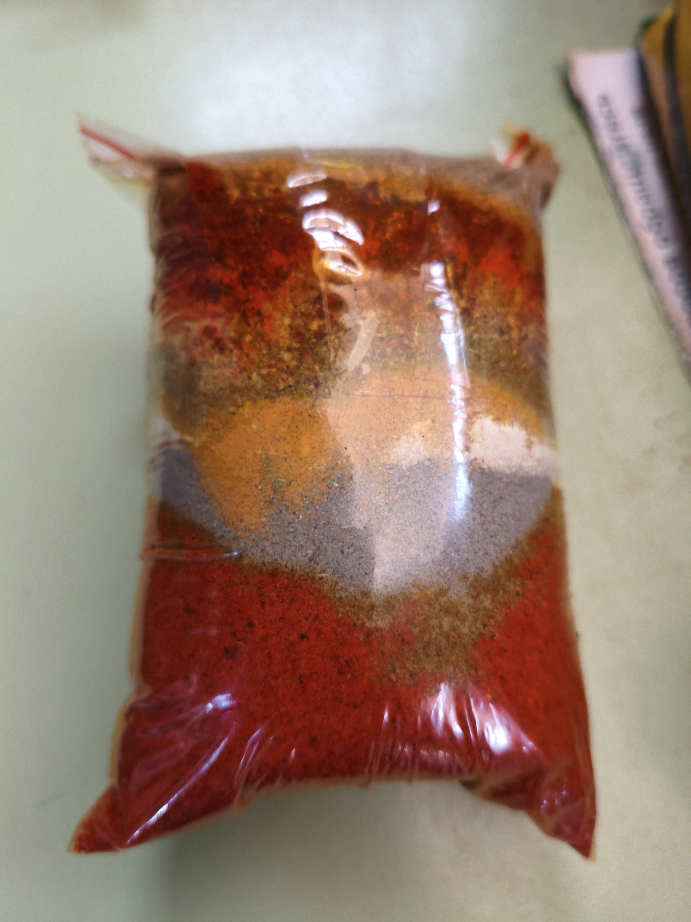 Приправа"Королевский сбор) подходит для маринада,мясо,курица, рыба,манты, пельмени,для первых блюд.(Без соли).. уп-230гр