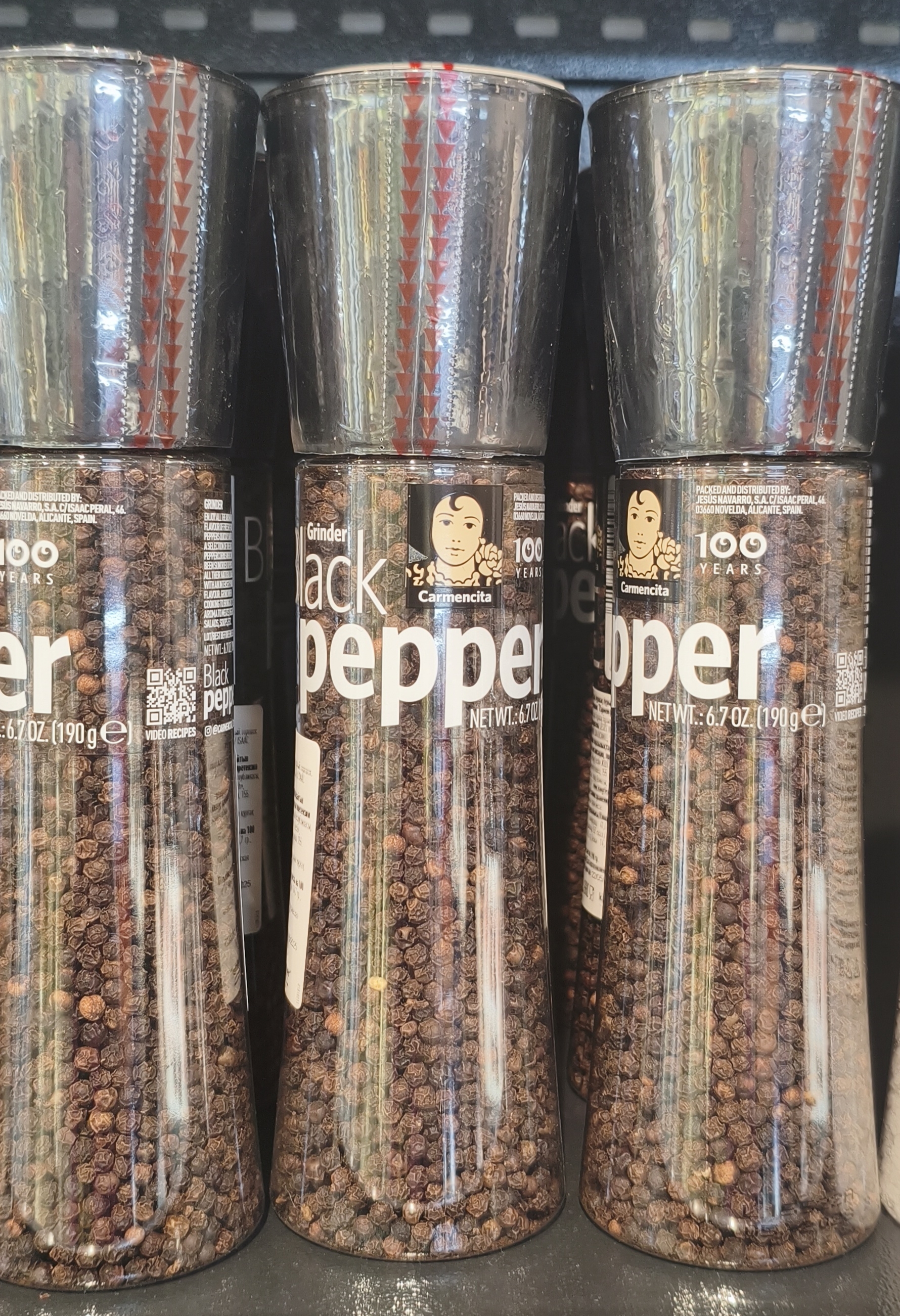 Carmencita черный горошек. 190гр