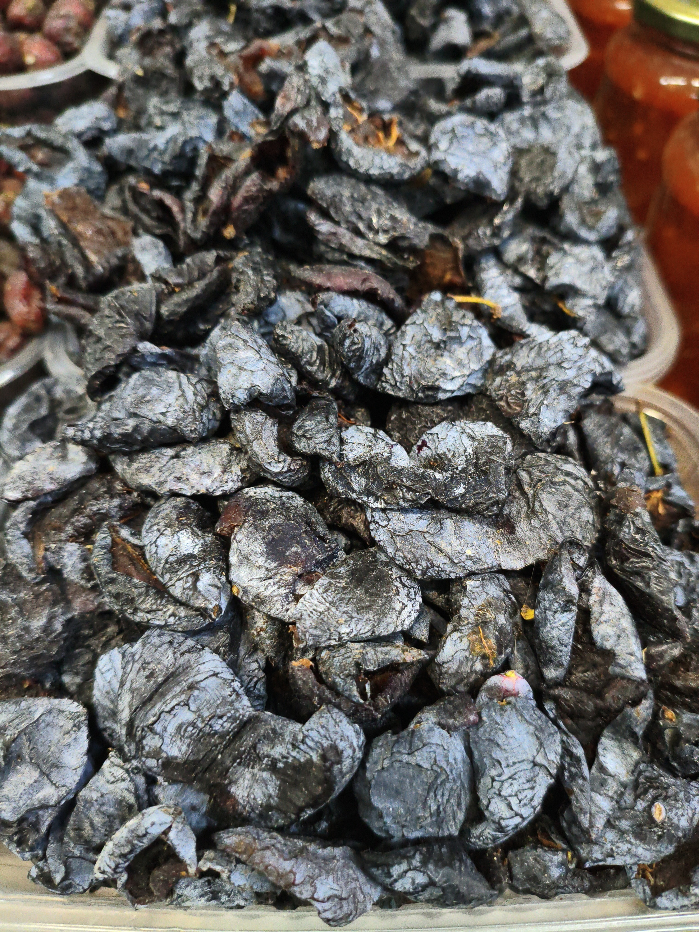 Сушёный чернослив вес