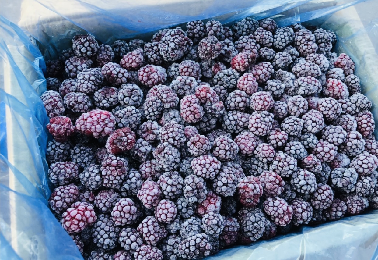 Замороженная Черная малина пачка 300гр